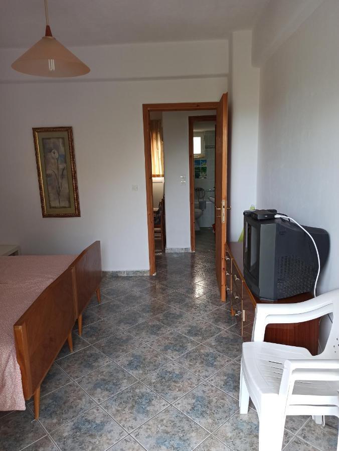 Anastasia - Efthimios Apartments Agios Konstantinos  Kültér fotó